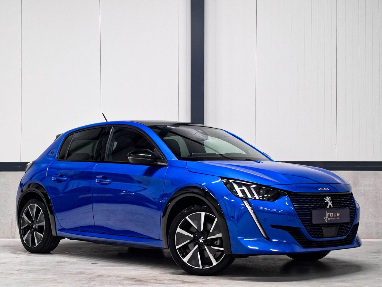 Peugeot e-208 - EV GT 350 50 kWh | Panoramadak | Dealeronderhouden | 1e eigenaar | - AutoWereld.nl