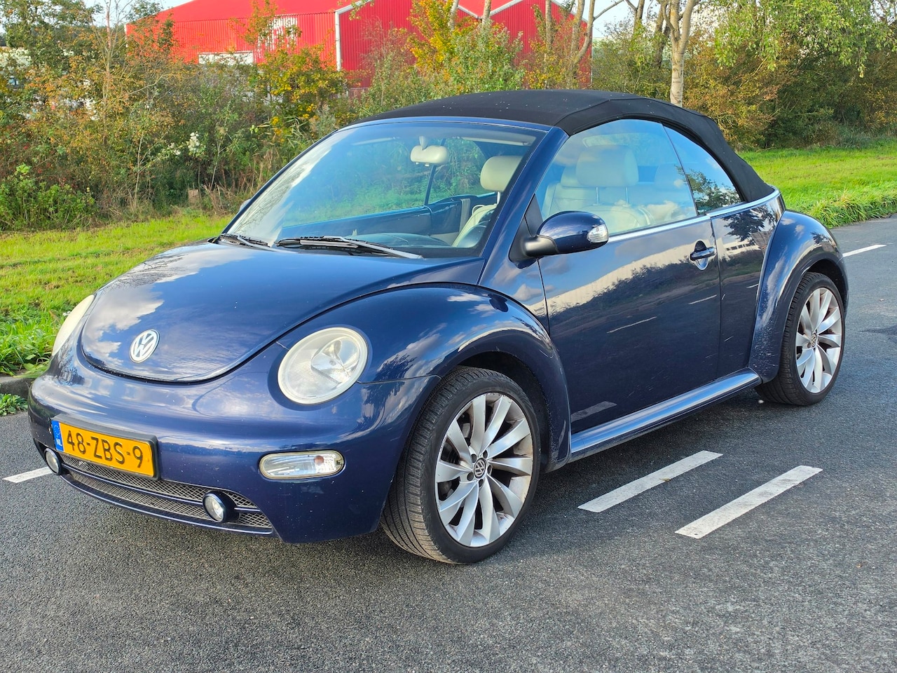 Volkswagen New Beetle Cabriolet - 2.0 Highline / AIRCO / NAP - AutoWereld.nl