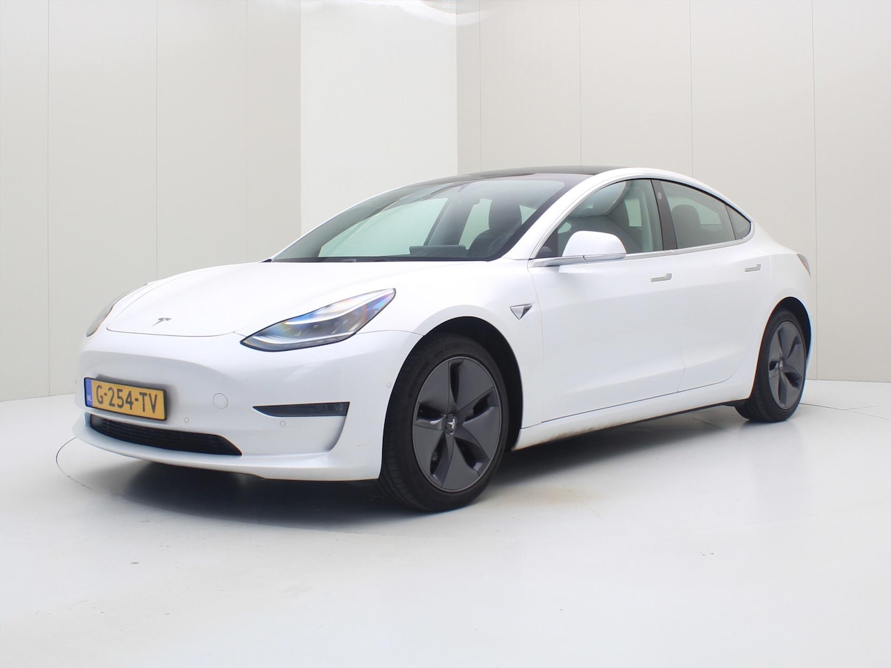Tesla Model 3 - Long-Range AWD 351pk 75 kWh 88% SoH [ TREKHAAK+AUTOPILOT+PREMIUM AUDIO ] - AutoWereld.nl