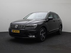 Volkswagen Tiguan - 1.4 TSI ACT Connected Series 2017 | Trekhaak | Massage Stoel | Airco | Panoramadak | Cruis
