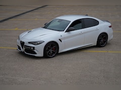Alfa Romeo Giulia - 2.9 V6 Quadrifoglio