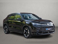 Volkswagen T-Roc - 1.5 eTSi 150pk DSG R-Line - Adaptive cruise - Apple CarPlay - Achteruitrijcamera - Keyless