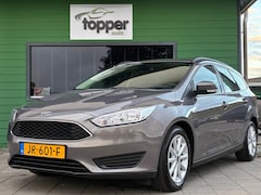 Ford Focus Wagon - 1.0 Trend|2e Eigenaar|Nieuwe D-riem|Navigatie|Airco|CruiseControl|PDC|Trekhaak|Nieuwe APK|
