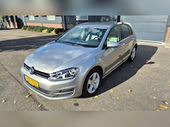 Volkswagen Golf - 1.4 TSI Highline