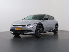 Kia EV6 - Light Edition 63 kWh | Stoelverwarming | Adaptieve cruise control | Parkeersensoren | Stuu