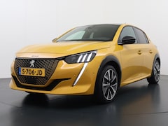 Peugeot e-208 - GT 50 kWh 136pk | Accu 98% | Navigatie | Panorama dak | Stoelverwarming | Camera achter |