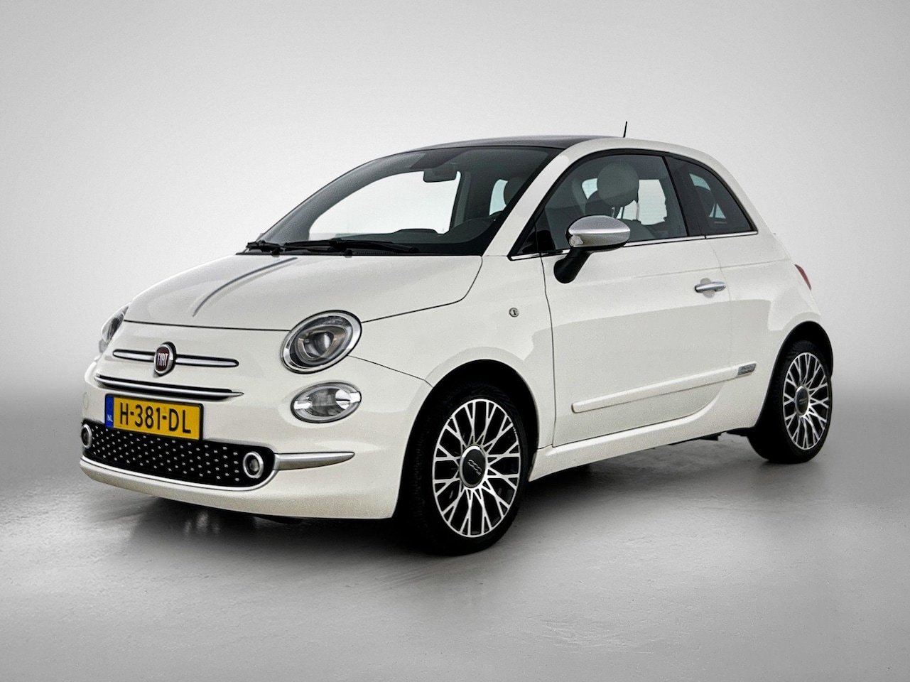 Fiat 500 - 1.2 Star | PANORAMADAK | BLUETOOTH | CRUISE CONTROL | PARKEERSENSOREN ACHTER | LEDEREN BEK - AutoWereld.nl