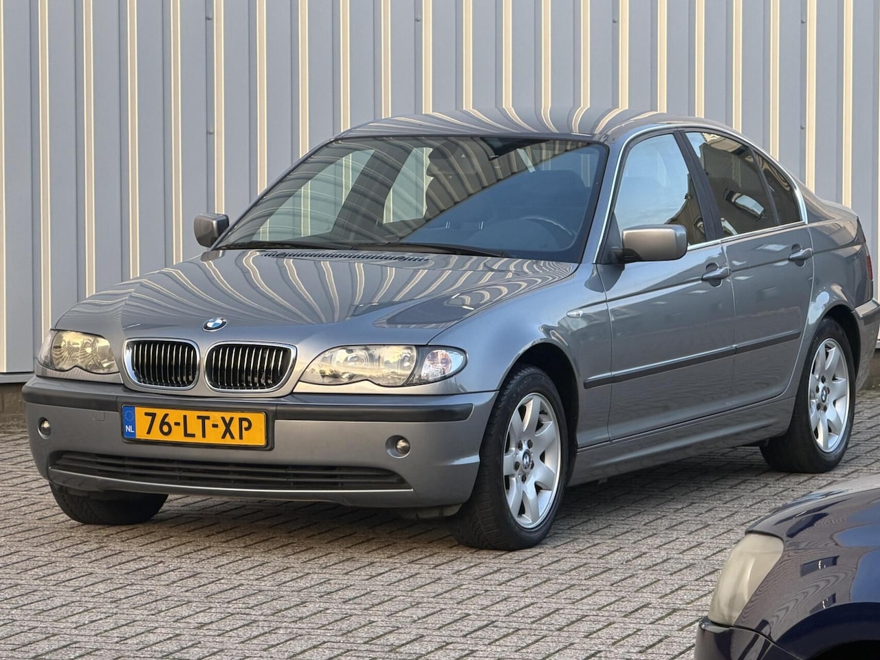 BMW 3-serie - 320i Executive 223000km inruil mogelijk - AutoWereld.nl