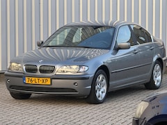 BMW 3-serie - 320i Executive 223000km inruil mogelijk
