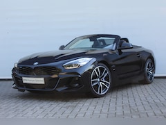 BMW Z4 Roadster - sDrive30i High Executive M Sport Automaat / M Sportstoelen / Achteruitrijcamera / Adaptiev