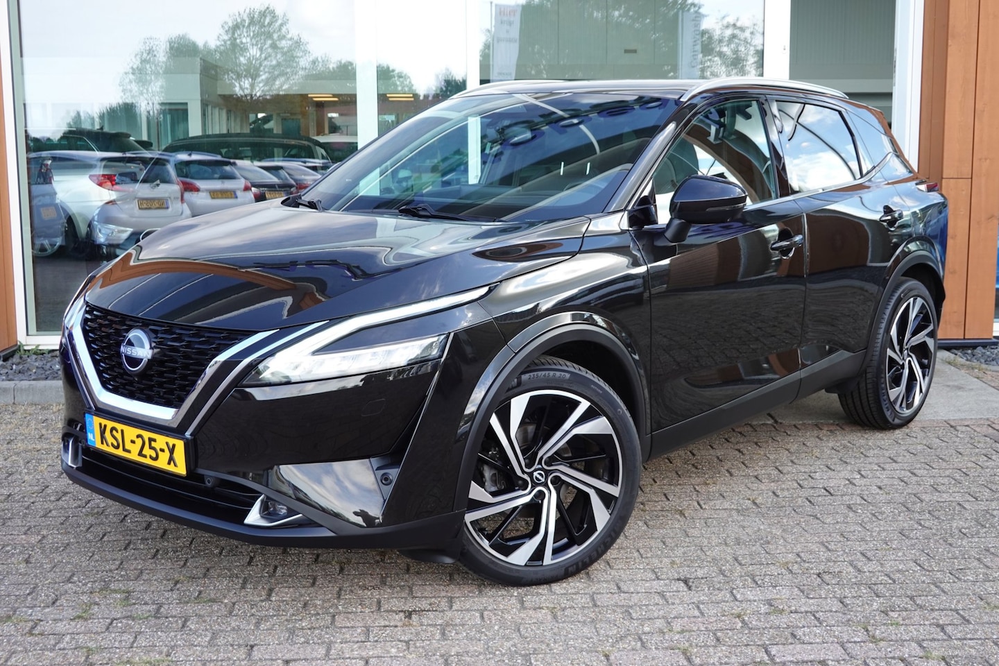 Nissan Qashqai - 1.3 MHEV Xtronic Tekna Plus 1.3 MHEV Xtronic Tekna Plus - AutoWereld.nl