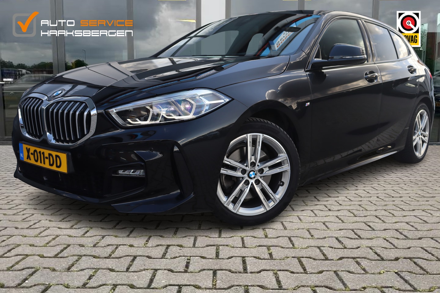 BMW 1-serie - 118i M-Sport | Pano | Led | Carplay | - AutoWereld.nl