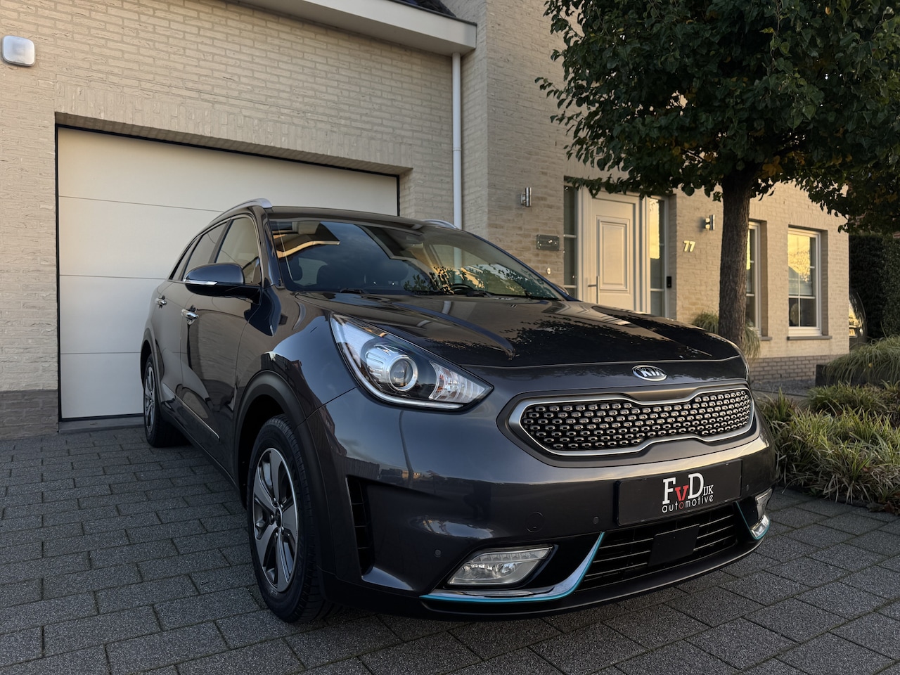 Kia Niro - 1.6 GDi PHEV DynamicLine Navi Leder Carplay Camera Keyless ACC JBL Pdc Hybride - AutoWereld.nl