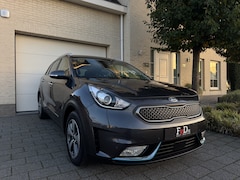 Kia Niro - 1.6 GDi PHEV DynamicLine Navi Leder Carplay Camera Keyless ACC Trekhaak Pdc Plug-in Hybrid