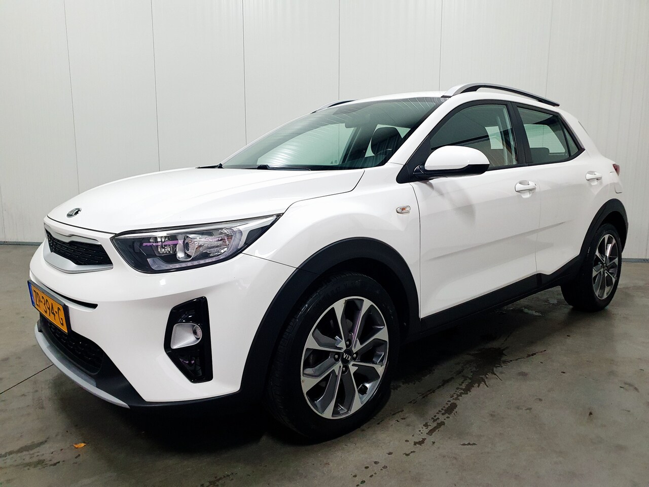 Kia Stonic - 1.0 T-GDi DynamicLine PDC/CAMERA/NAVI/CRUISE/AIRCO/LMV . - AutoWereld.nl
