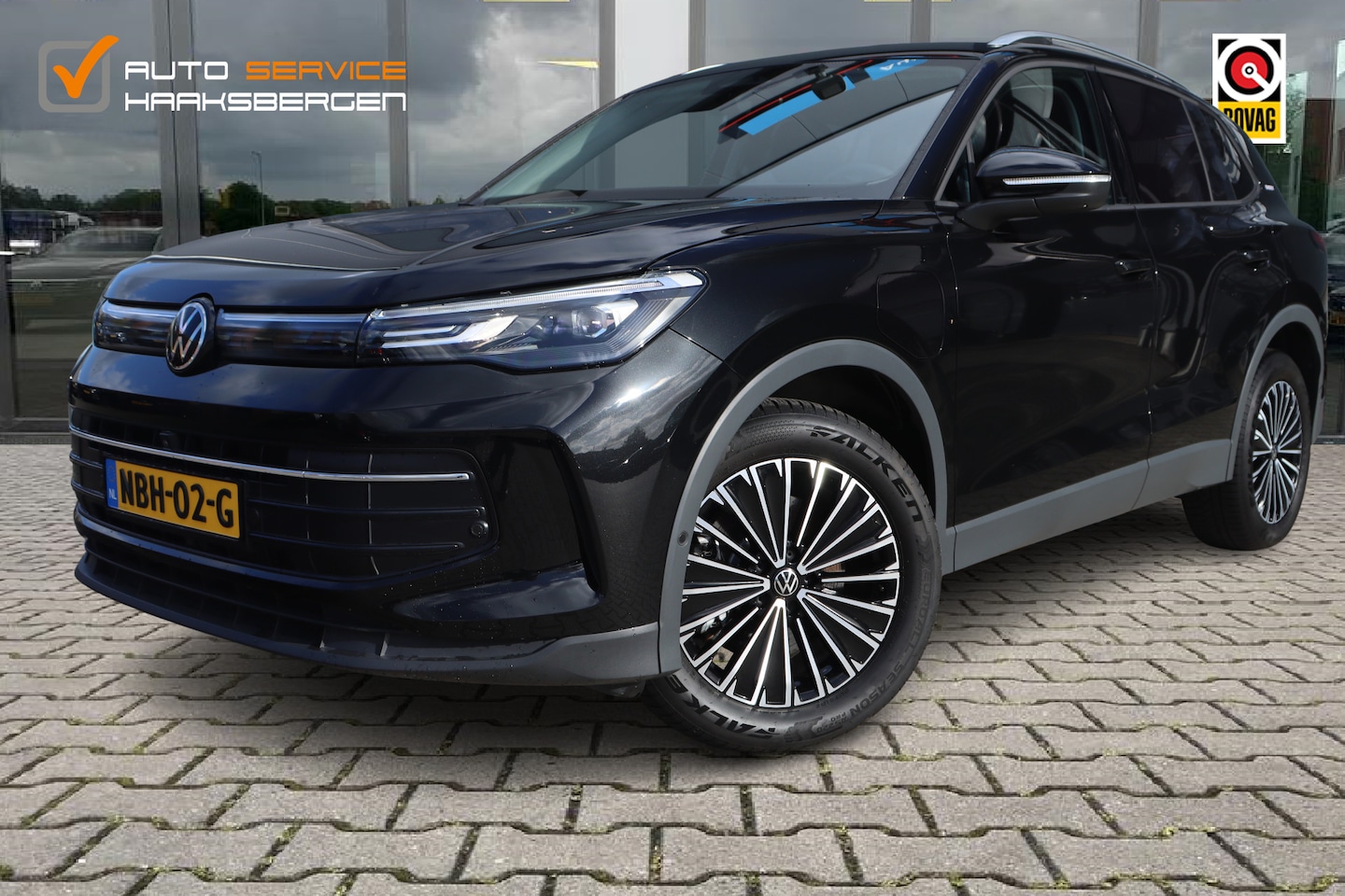Volkswagen Tiguan - 1.5 eHybrid Life | Trekhaak | 360 Camera | Winterpakket | Fabrieksgarantie - AutoWereld.nl