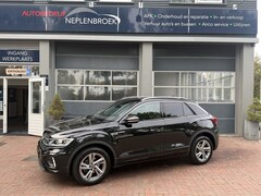 Volkswagen T-Roc - 1.5 TSI R-Line Edition Edition | IQ Light | Trekhaak | Camera | ACC | Ergo-active 2025 km