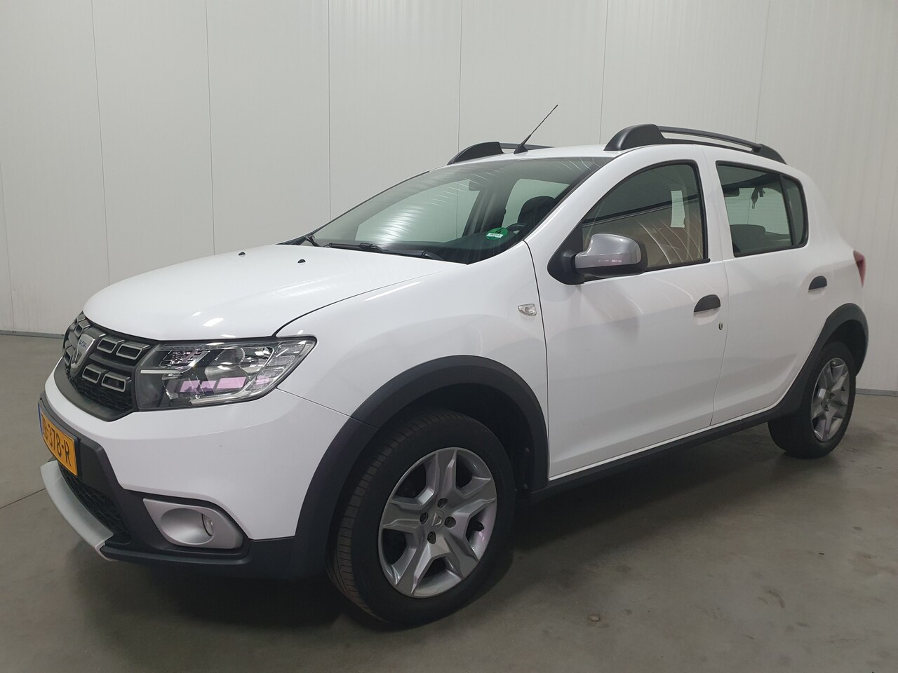 Dacia Sandero Stepway - 0.9 TCe Bi-Fuel SL NAVI/PDC/CRUISE/AIRCO . - AutoWereld.nl