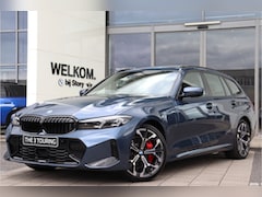 BMW 3-serie Touring - 330e M Sport Automaat / Panoramadak / Sportstoelen / Adaptieve LED / Parking Assistant Plu