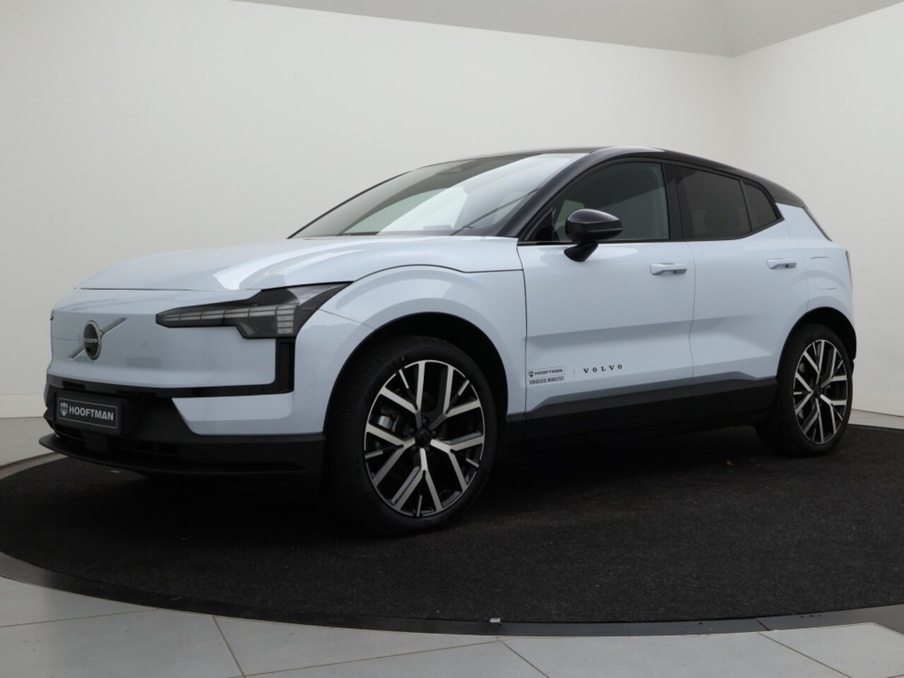 Volvo EX30 - P3 LONG RANGE PLUS EUROPA 19INCH STOELVERWARMING ELEK.STOELEN GETINT GLAS - AutoWereld.nl