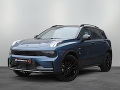 Lynk & Co 01 - 1.5 Black-Pack | Lederen interieur | Zwarte Hemel | Panoramadak
