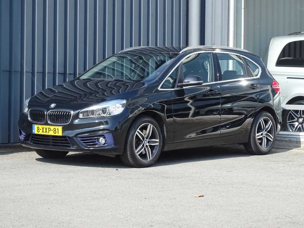 BMW 2-serie Active Tourer - 218i Executive | Stoelverwarming | Navi | Bluetooth | 17" - AutoWereld.nl