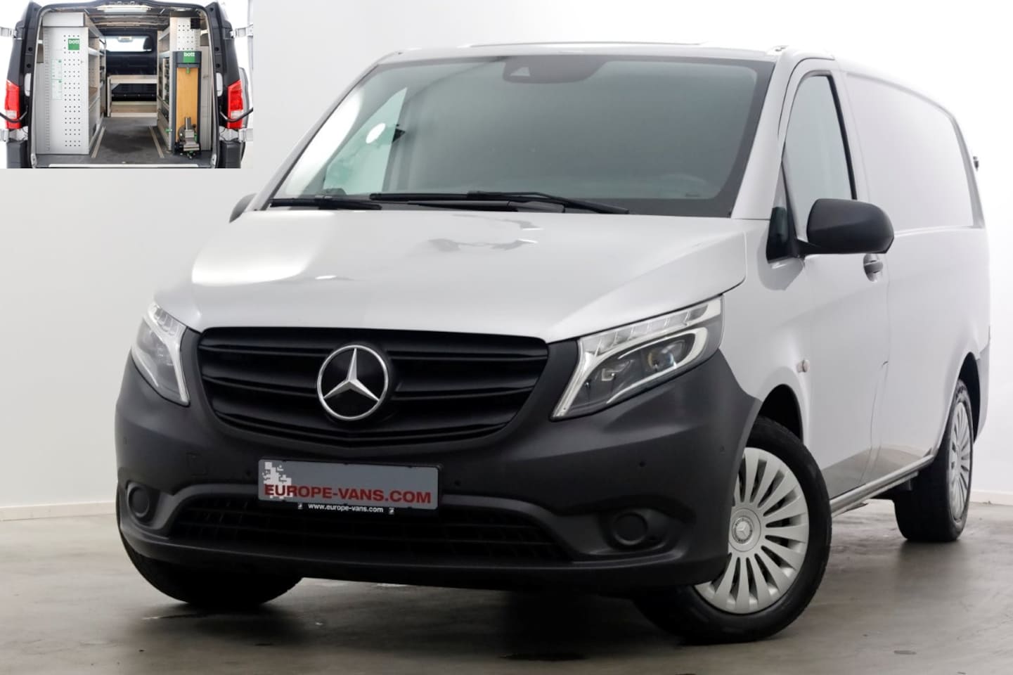 Mercedes-Benz Vito - 114 CDI Lang 9G Automaat LED/Inrichting/Navi/Camera 08-2022 - AutoWereld.nl