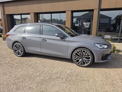 CUPRA Leon Sportstourer - VZ e-Hybrid SOH 91.47% | Led | Virtual cockpit | 19 inch | Stoelverwarming | Navi
