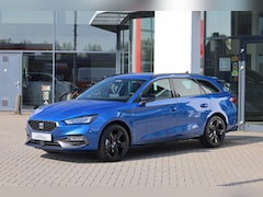 SEAT Leon Sportstourer - 1.5 TSI e-Hybrid FR Business 204PK / 150kW, Achteruitrijcamera, 3-zone Climatronic, Apple