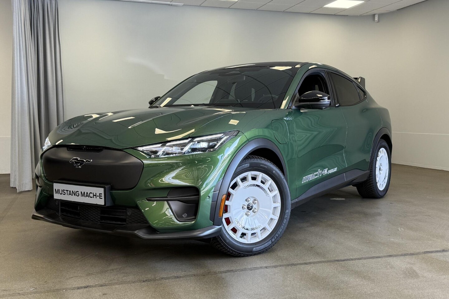 Ford Mustang Mach-E - GT Rally Extended AWD 98 kWh 487PK Te bestellen - AutoWereld.nl