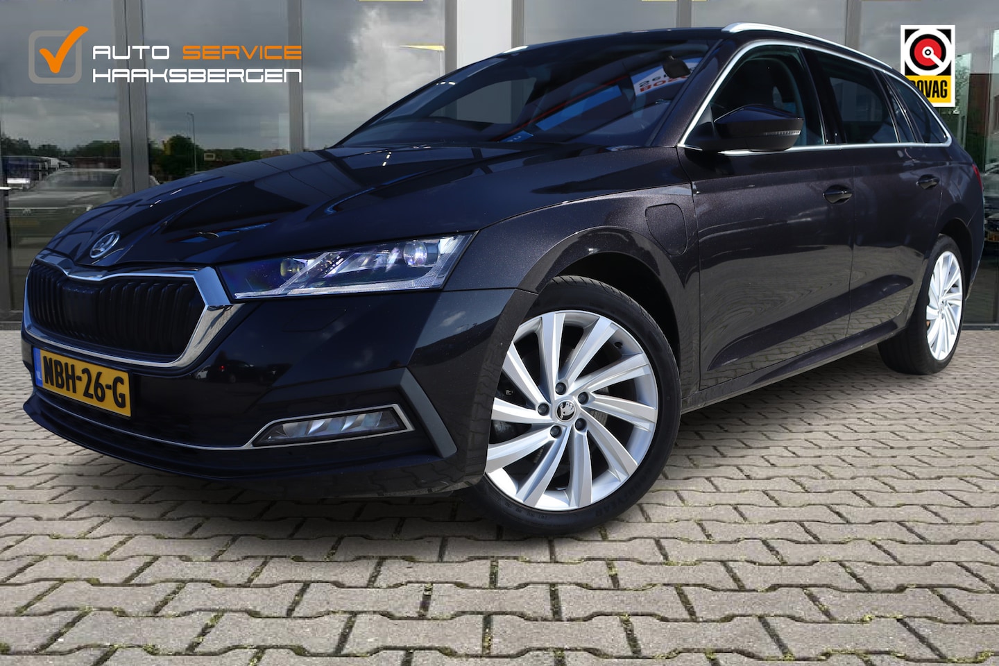 Skoda Octavia Combi - 1.4 TSI iV PHEV Business | Trekhaak | Camera | ACC | - AutoWereld.nl