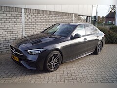 Mercedes-Benz C-klasse - 180 AMG Line Autom Leder/Alcantara Sportst Stoelverw Navi Camera Clima Adaptieve Cruise LE