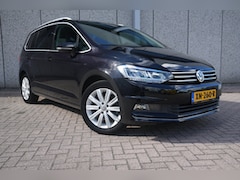 Volkswagen Touran - 1.4 TSI Highline R line 7p Volle auto. LED, AUTMAAT, CRUISE, BTW