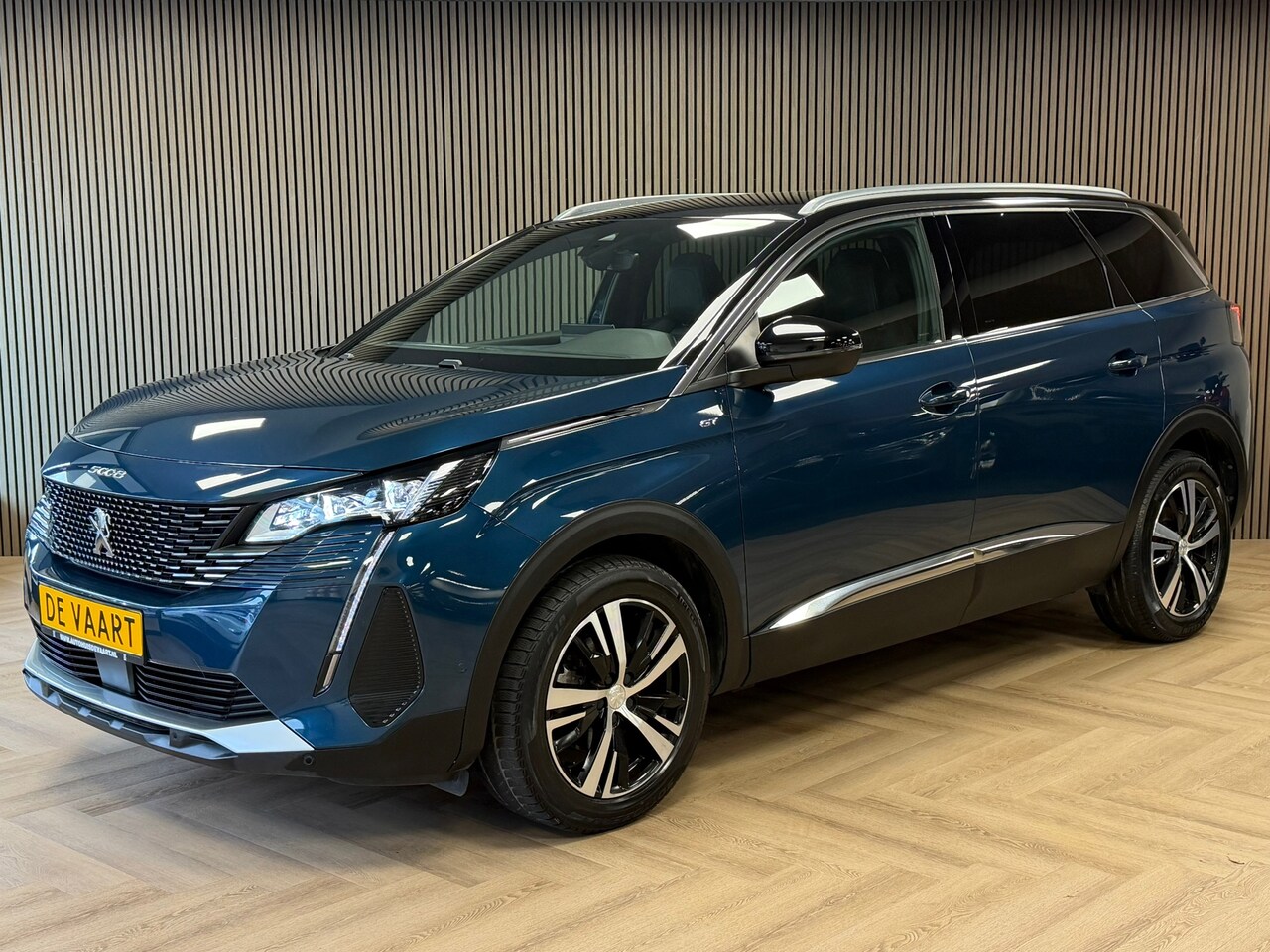 Peugeot 5008 - 1.2 PureTech GT 7 PERS. NAVIGATIE CAMERA APPLE CARPLAY PDC KEYLESS-GO LANE-ASSIST USB - AutoWereld.nl