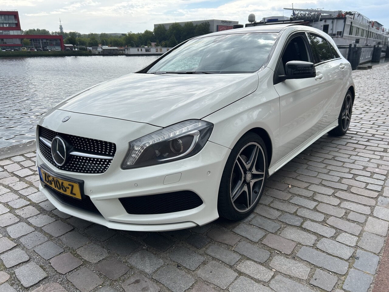 Mercedes-Benz A-klasse - 200 Prestige AMG Pakket Panodak navi/camera - AutoWereld.nl