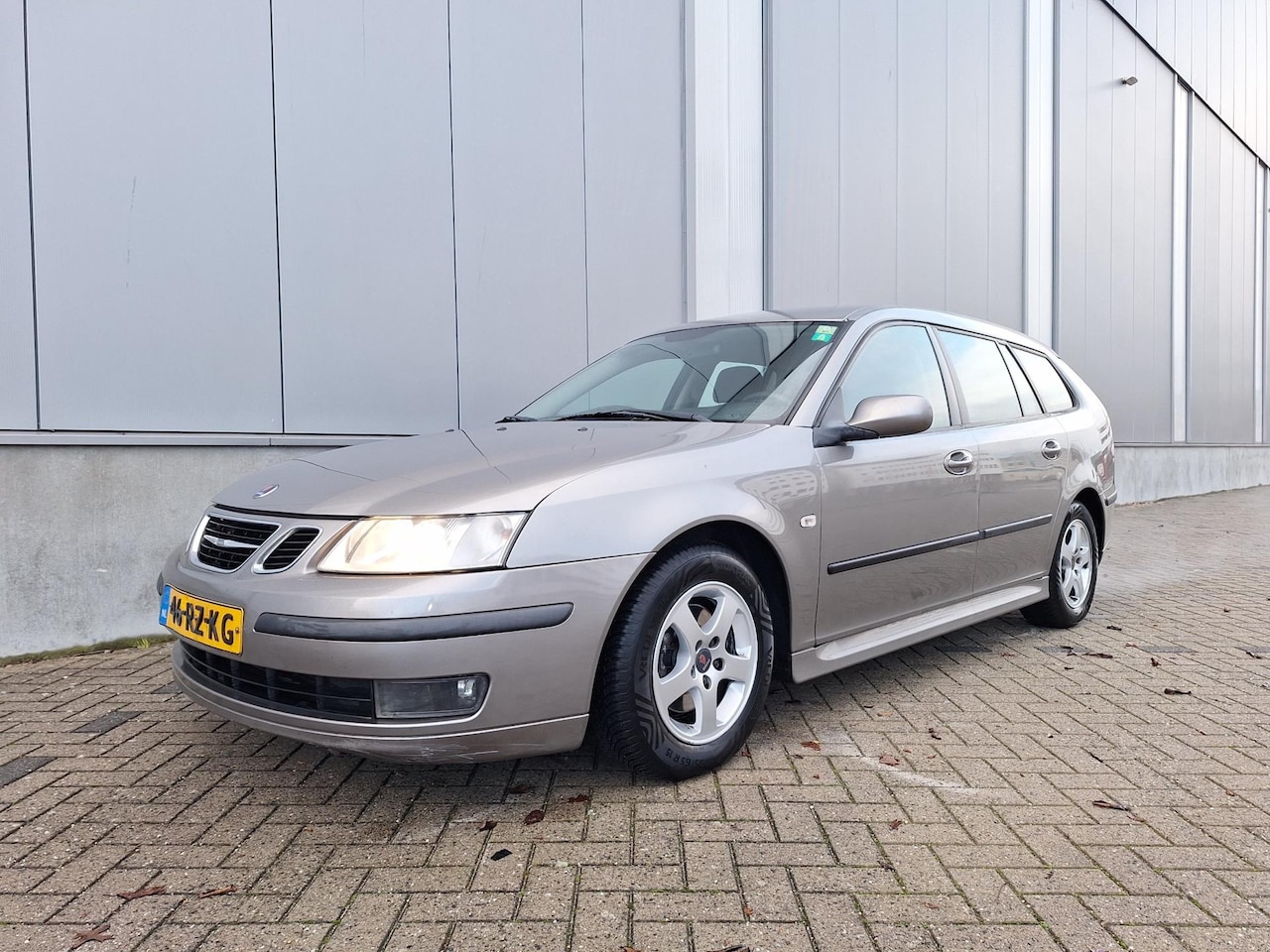 Saab 9-3 Sport Estate - 1.8t Linear Business - zeer mooi en top onderhouden- - AutoWereld.nl