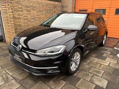 Volkswagen Golf - 1.0 TSI Highline / Stoelmassage / Stuurverwarming
