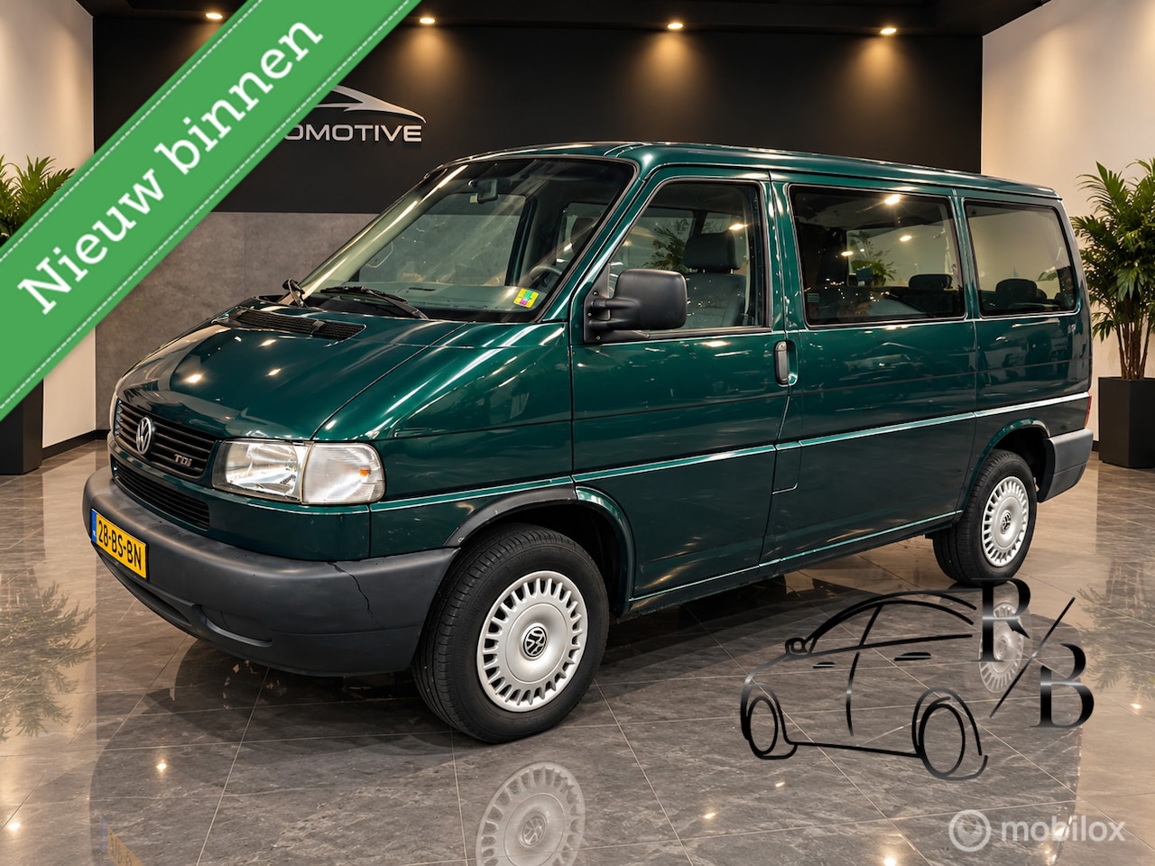 Volkswagen Transporter - 2.5 TDI 332 automaat - AutoWereld.nl