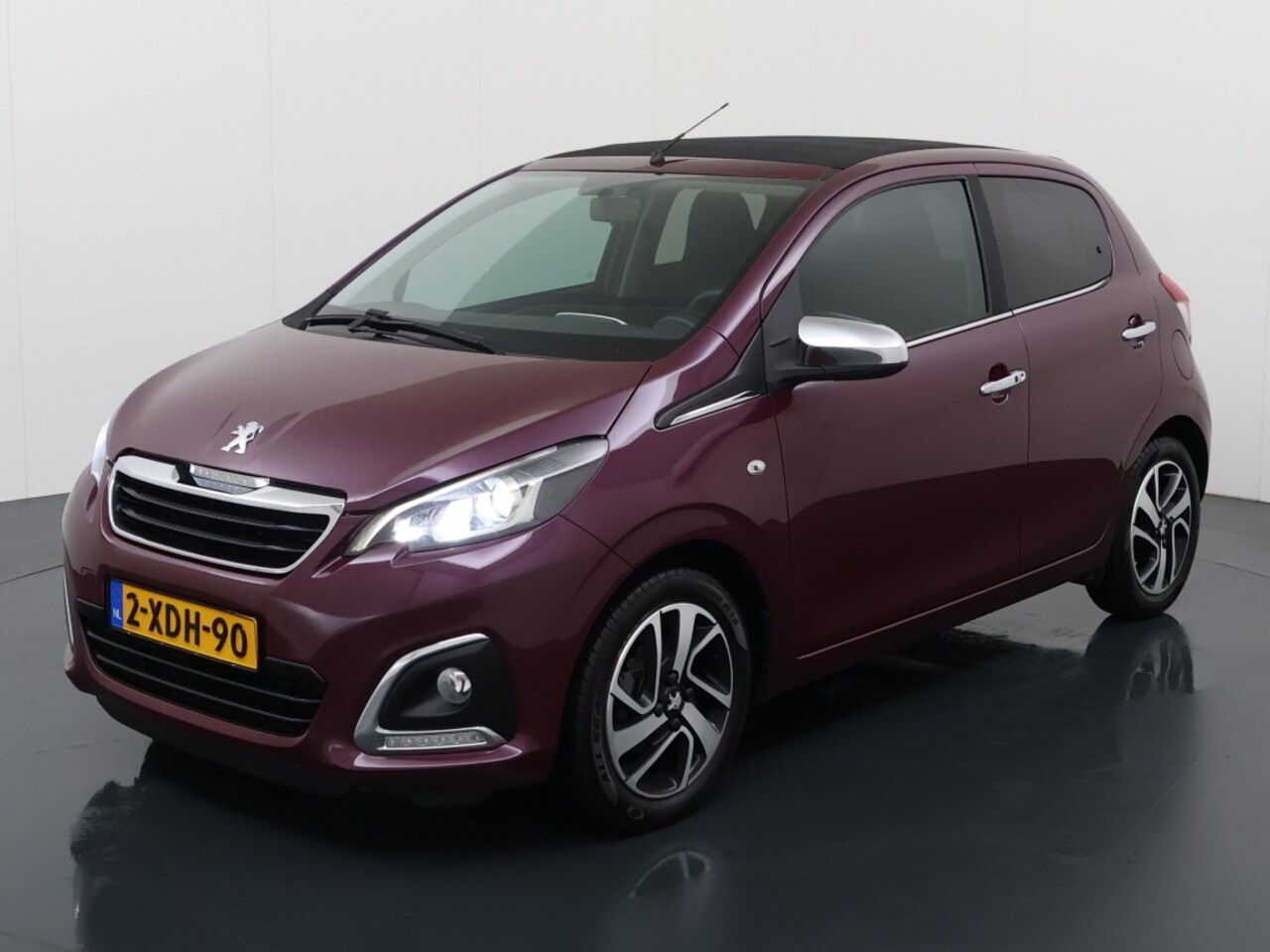 Peugeot 108 - 1.0 e-VTi Prem. Top | Cabriotop | Bluetooth | Airco | Cruisecont - AutoWereld.nl