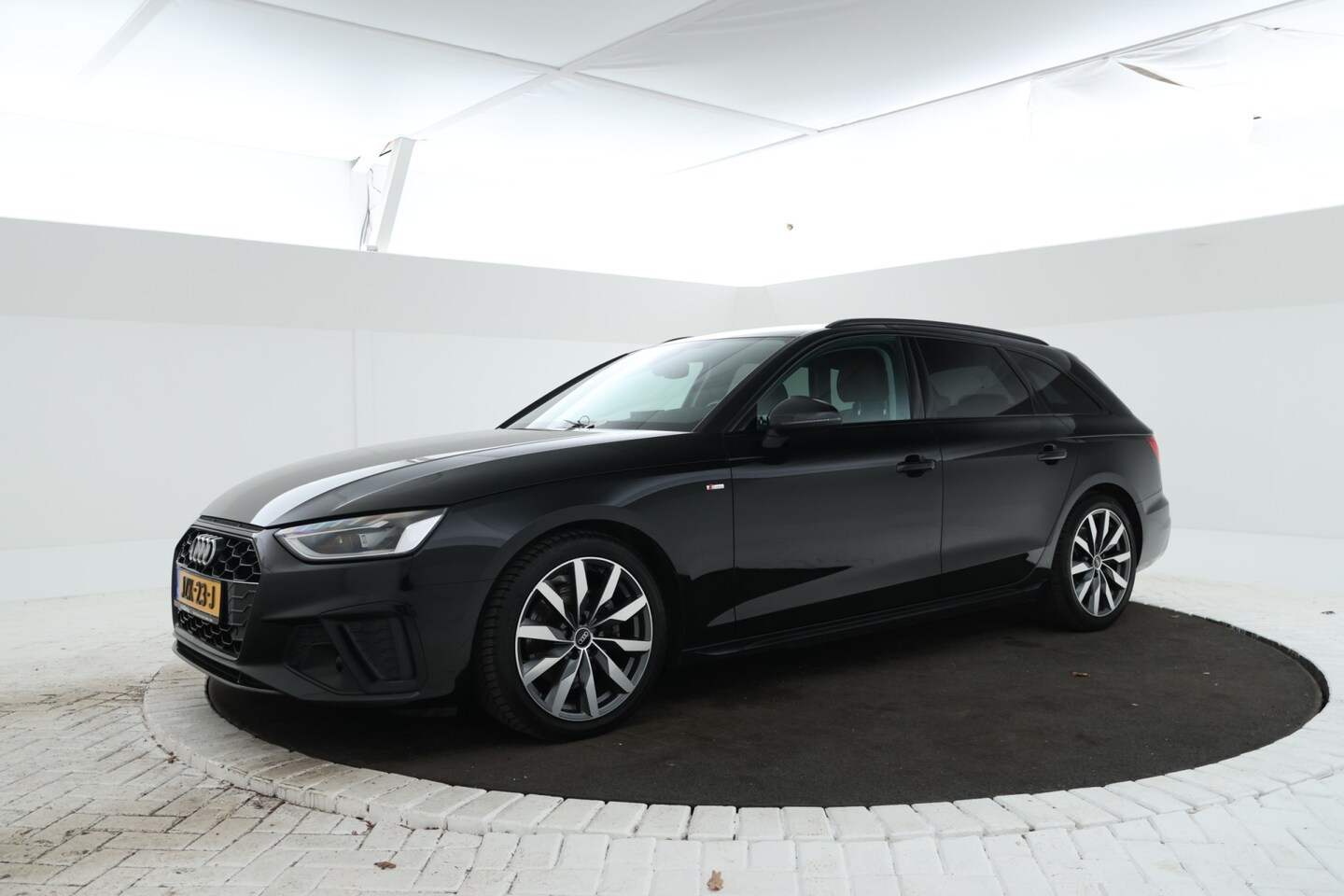 Audi A4 Avant - 35 TDI S edition 136PK Virtual, Leder, Climate, - AutoWereld.nl