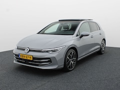 Volkswagen Golf - 1.5 eTSI 50 Edition | Panodak | Trekhaak wegkl. | Stoelgeheugen | Side Assist | Head Up |