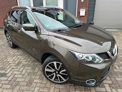 Nissan Qashqai - 1.2 Tekna / Pano / 360 Camera / Leder / Navi / PDC