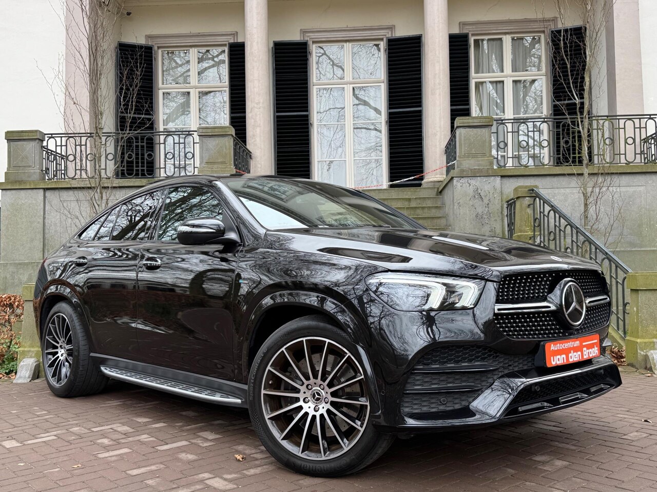 Mercedes-Benz GLE-Klasse Coupé - 350 e 4MATIC Premium Plus AMG Pano Luchtvering Head-Up Memory Full Options - AutoWereld.nl