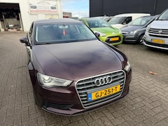 Audi A3 Limousine - 1.6 TDI Ambiente|Automaat|Navi|PDC|Clima