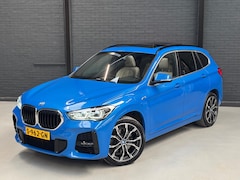 BMW X1 - XDrive25e (220 pk) PHEV M sport automaat - leer - schuifdak - trekhaak