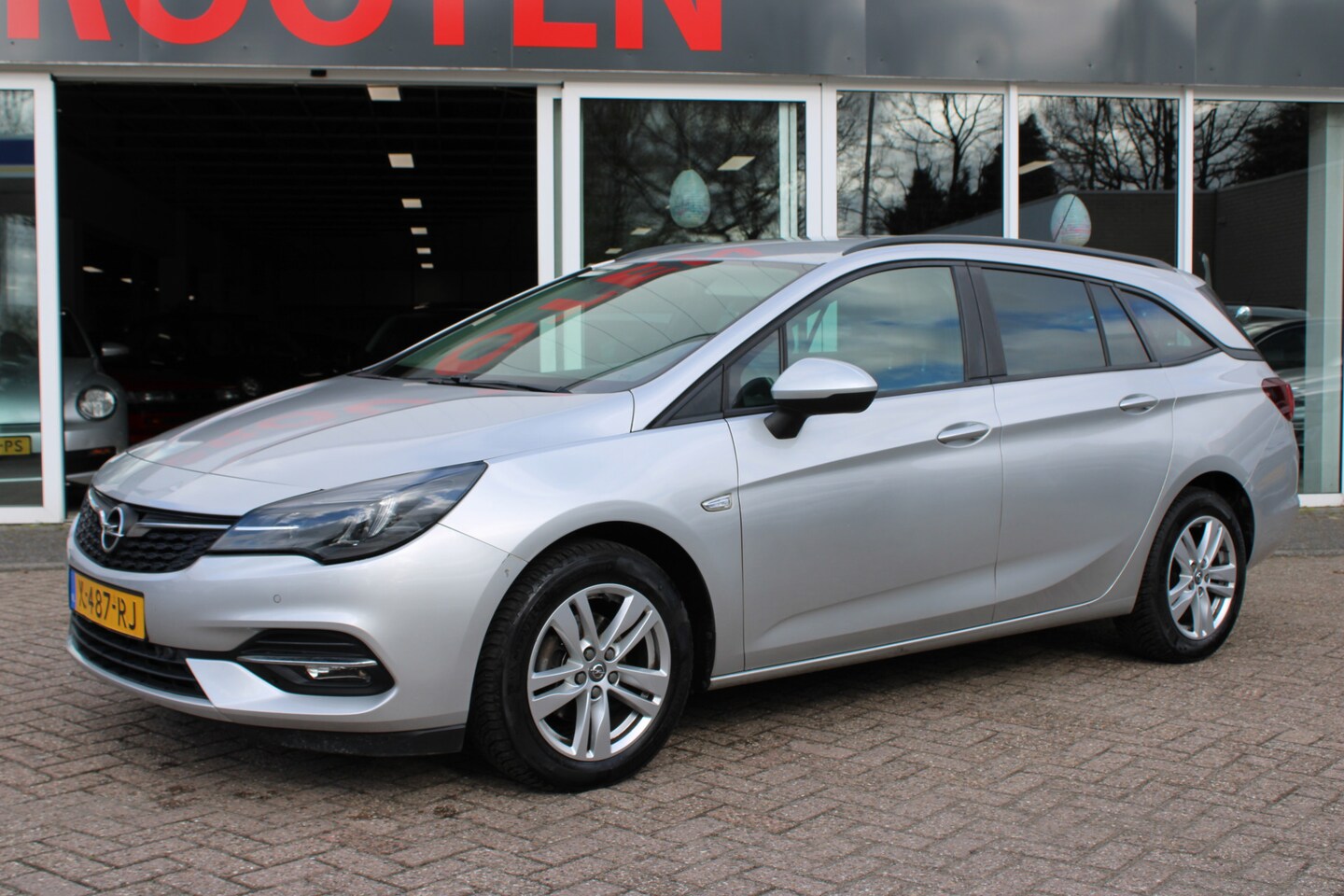Opel Astra Sports Tourer - 1.2 Business Edition 1.2 Business Edition - AutoWereld.nl