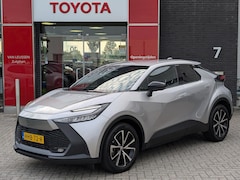 Toyota C-HR - 2.0 Plug-in Hybrid 220 Dynamic STUUR- & STOELVERWARMING PARKEERSENSOREN V+A DODEHOEKDETECT