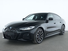 BMW i4 - eDrive35 70 kWh M-SPORT * LED, DR. ASS+, TREKH, H&K SOUND, 19-inch LMV * 1e EIG - UNFALLFR