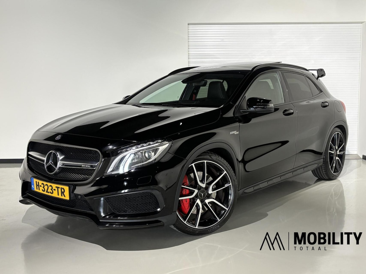 Mercedes-Benz GLA-Klasse - AMG 45 4MATIC |VOL|PANODAK|20 inch|H&K|Camera|Keyless|Memory| - AutoWereld.nl