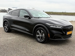Ford Mustang Mach-E - RWD 75 kWh/Leer/Cam/NL/Vol Optie's